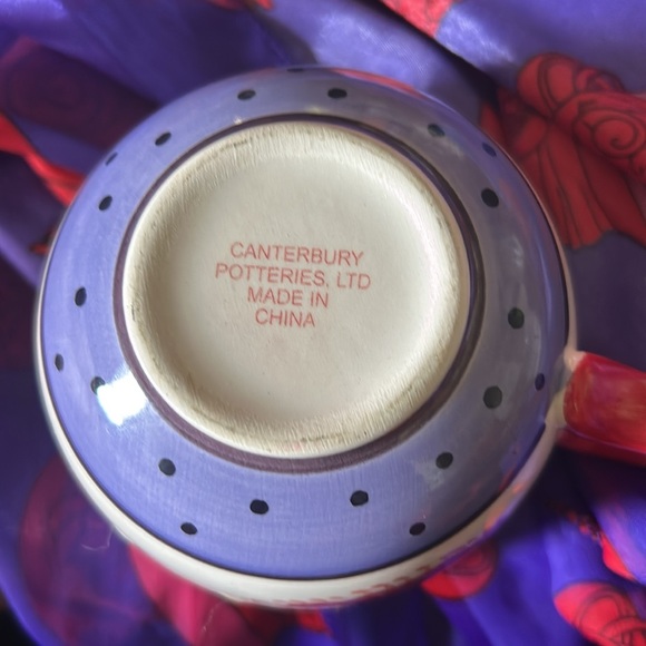 Red Hat Society Scarf & Coffee / Tea Mug - Picture 3 of 7